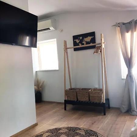 Exalto 3* Трогір