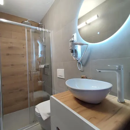 Гостьовий будинок Exalto 3*