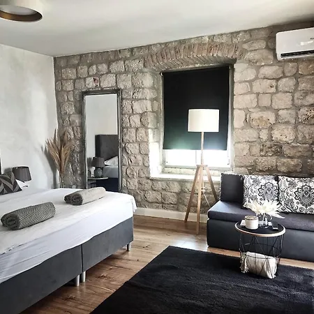 Exalto 3* Трогір