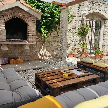 Exalto Trogir