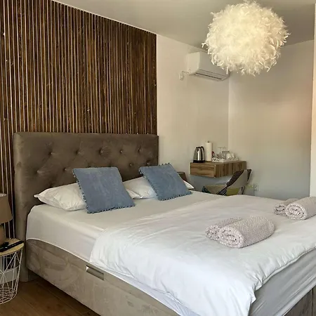 בית הארחה Exalto