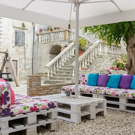 בית הארחה Exalto 3*