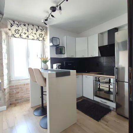 Exalto בית הארחה טרוגיר