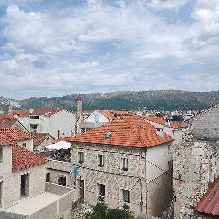 Exalto Trogir