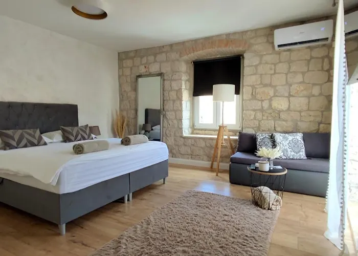 Exalto 3* Trogir